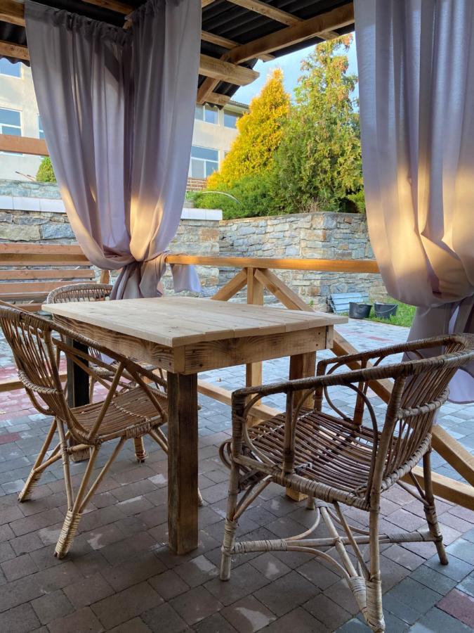 Constancia Otel Kamyanets-Podilski Dış mekan fotoğraf