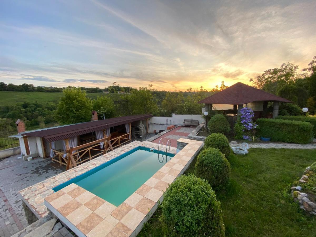 Constancia Otel Kamyanets-Podilski Dış mekan fotoğraf