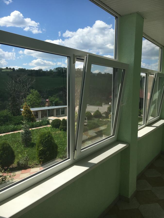 Constancia Otel Kamyanets-Podilski Dış mekan fotoğraf
